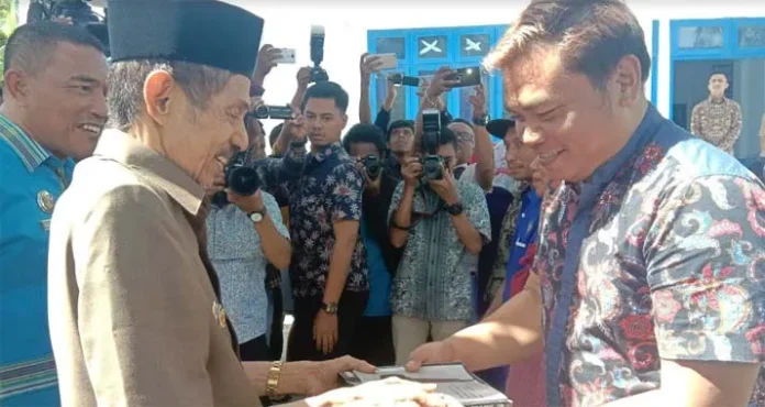 Realisasi Dana Kelurahan, Kelompok Usaha di Baubau Dapat Bantuan