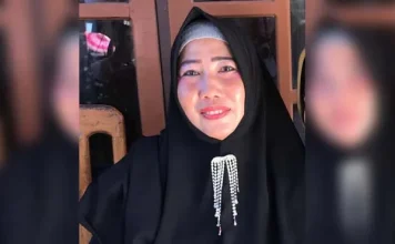 Rajin Menabung, Penjual Kelapa Parut di Kendari Naik Haji Darmi