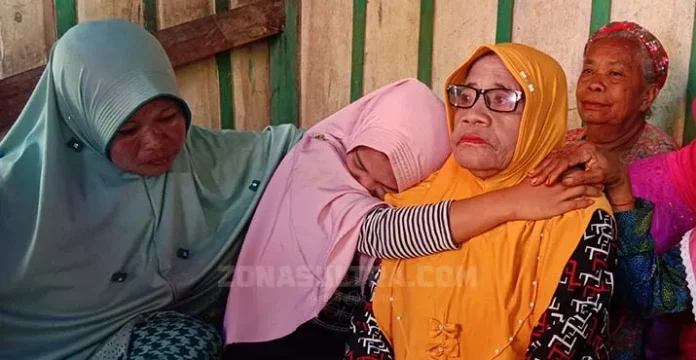dukun_bayi1 Kisah Dukun Bayi di Busel, Naik Haji Setelah 30 Tahun Menabung