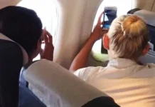 Garuda Imbau Penumpang Tak Ambil Gambar di Pesawat Demi Privasi ilustrasi pesawat, gambar pesawat, berfoto pesawat