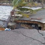 Jalan Ambruk di Kawasan SOR Raha Segera Diperbaiki Jalan Ambruk di Kawasan SOR Raha Segera Diperbaiki