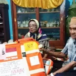 Puluhan Tahun Menabung, Kakek Penjual Gorengan di Baubau Akhirnya Naik Haji Puluhan Tahun Menabung, Kakek Penjual Gorengan di Baubau Akhirnya Naik Haji