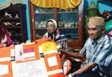 Puluhan Tahun Menabung, Kakek Penjual Gorengan di Baubau Akhirnya Naik Haji Puluhan Tahun Menabung, Kakek Penjual Gorengan di Baubau Akhirnya Naik Haji