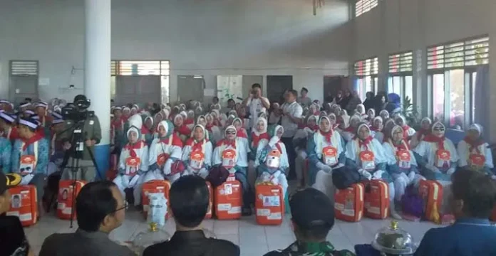 176 JCH Kolut Berangkat Lewat Pelabuhan Katoi