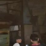 Kebakaran Dua Rumah di Kandai Diduga Akibat Arus Pendek Listrik Dua Rumah di Kelurahan Kandai Hangus Terbakar