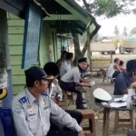 Petugas Perhubungan Koltim Tertibkan Mobil Angkutan Tanpa Tarpal Petugas Perhubungan Koltim Tertibkan Mobil Angkutan Tanpa Tarpal