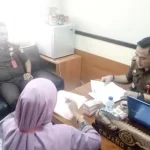 Kejari Konsel Terima Uang Denda Terpidana Korupsi Kejari Konsel Terima Uang Denda Terpidana Korupsi
