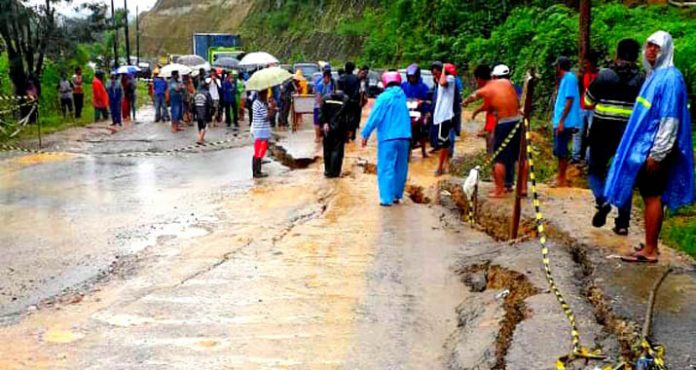 Waspada Longsor, Jalan Poros Sampara Konawe Terancam Putus Total