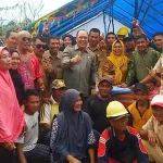 Tim ANRI Bantu Selamatkan Dokumen Korban Banjir di Konut Tim ANRI Bantu Selamatkan Dokumen Korban Banjir di Konut