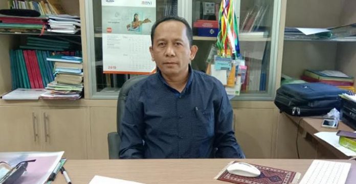 Wakil Rektor I (WR I) UHO bidang Akademik La Hamimu