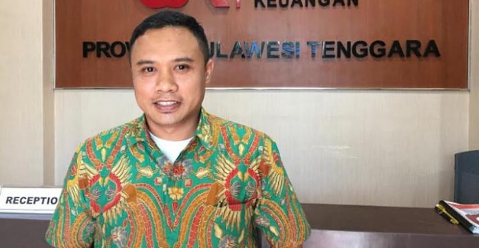 Kepala Bagian Pengawasan Lembaga OJK Provinsi Sultra, Maulana Yusup