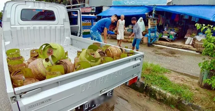 Jual LPG 3 Kg Lewat Pickup ke Pengecer, Dua Pangkalan Ini Disanksi Pertamina