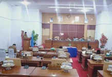 Paripurna Raperda Pertanggungjawaban APBD 2018 Hanya Dihadiri 13 Anggota DPRD Bombana Paripurna Raperda Pertanggungjawaban APBD 2018 Hanya Dihadiri 13 Anggota DPRD Bombana