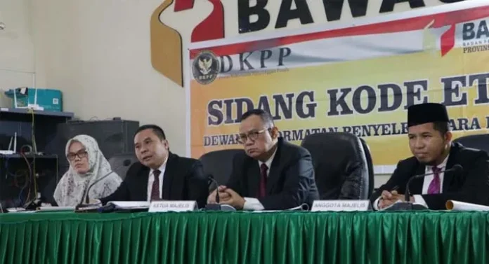 sidang dkpp KPU dan Bawaslu Buteng Saling Tuding di Sidang DKPP