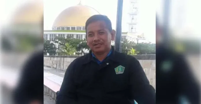 Kepala Desa (Kades) Koreiha Baharuddin