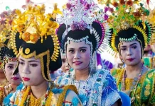 Laoti dan Waoti, Duta Daerah yang Dipilih di Festival Budaya Tua Buton Laoti dan Waoti, Duta Daerah yang Dipilih di Festival Budaya Tua Buton