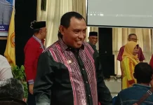 Pemkot Baubau Target Perbaikan 176 Rumah Tidak Layak Huni Tuntas Oktober 2019 Wakil Wali Kota Baubau, La Ode Ahmad Monianse