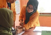 Mahasiswa KKN UHO Beri Pemeriksaan Kesehatan Gratis Warga Kecamatan Anggalomoare Mahasiswa KKN UHO Beri Pemeriksaan Kesehatan Gratis Warga Kecamatan Anggalomoare