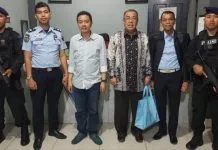 Ajukan PK, Terpidana Korupsi Asrun dan ADP 2 Kali Tinggalkan Lapas Kendari Ajukan PK, Terpidana Korupsi Asrun dan ADP 2 Kali Tinggalkan Lapas Kendari