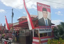 Pemda Muna Mulai Turunkan Baliho Rajiun Tumada Pemda Muna Mulai Turunkan Baliho Rajiun Tumada