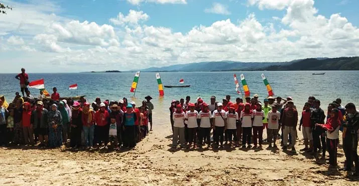 Kenalkan Keindahan Bawah Laut, Pemuda di Muna Kibarkan Bendera