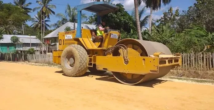 Pembangunan Jalan Lingkar Laworo Masuk Tahap Penghamparan LPA Kelas B