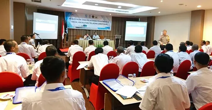 Angka Santunan Menurun, Jasa Raharja Edukasi Pengemudi Angkutan di Kendari
