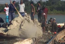 Akui KM Izhar Over Kapasitas, Syahbandar Tak Mau Disalahkan Akui KM Izhar Over Kapasitas, Syahbandar Tak Mau Disalahkan