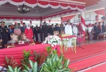 Ketua DPRD Konsel Kecewa Banyak ASN Tinggalkan Barisan Saat Upacara HUT RI Ketua DPRD Konsel Kecewa Banyak ASN Tinggalkan Barisan Saat Upacara HUT RI