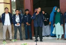 Rektor USN Kolaka Resmi Lepas Mahasiswa KKN Rektor USN Kolaka Resmi Lepas Mahasiswa KKN