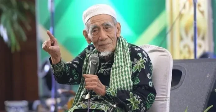 Maimun Zubair (Mbah Moen)