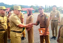 Bupati Konut Instruksikan Sekda Tidak Keluarkan Nota Tugas CPNSD Bupati Konut Instruksikan Sekda Tidak Keluarkan Nota Tugas CPNSD