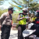 Hari Pertama Operasi Patuh di Kolaka, Pelanggar Didominasi Pengguna Roda Dua Hari Pertama Operasi Patuh di Kolaka, Pelanggar Didominasi Pengguna Roda Dua