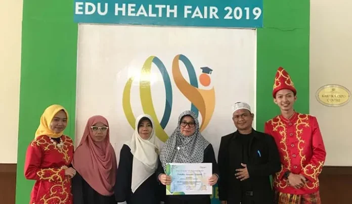 Poltekes Kendari Juara 1 Peserta Pameran Terhijau