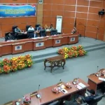Bupati Kolaka Serahkan Rancangan KUA PPAS 2019 Bupati Kolaka Serahkan Rancangan KUA PPAS 2019