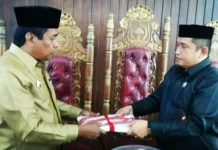 Pemda dan DPRD Butur Setujui 18 Raperda Menjadi Perda Pemda dan DPRD Butur Setujui 18 Raperda Menjadi Perda