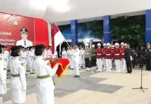 Kukuhkan 75 Anggota Paskibraka, Ini Pesan Bupati Mubar Kukuhkan 75 Anggota Paskibraka, Ini Pesan Bupati Mubar