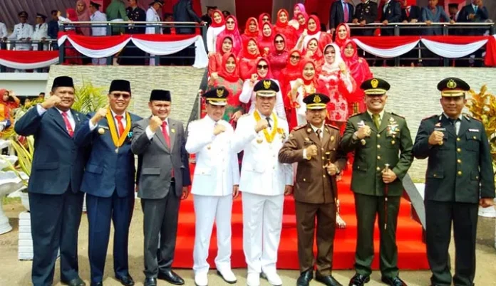 31 ASN Konut Raih Penghargaan, Ruksamin: Tingkatkan Kinerja