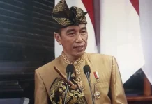 Jokowi: Studi Banding ke Luar Negeri Bisa Lewat Smartphone Jokowi: Studi Banding ke Luar Negeri Bisa Lewat Smartphone