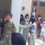 Belasan PSK Terjaring Razia Satpol PP Kendari di Kos-kosan Belasan PSK Terjaring Razia Satpol PP Kendari di Kos-kosan