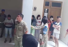 Belasan PSK Terjaring Razia Satpol PP Kendari di Kos-kosan Belasan PSK Terjaring Razia Satpol PP Kendari di Kos-kosan