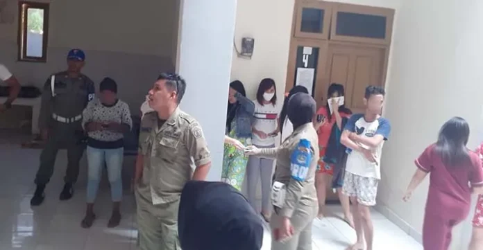 Belasan PSK Terjaring Razia Satpol PP Kendari di Kos-kosan