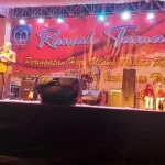 Pemerintah Kolaka Ingatkan Masyarakat Jaga Kebersihan Bumi Mekongga RAMAH TAMAH - Bupati Kolaka, Ahmad Safei saat membacakan sambutannya dalam acara malam ramah tamah HUT Kemerdekaan RI ke-74 tahun yang digelar di Jalan Taman Laut, Sea, Latambaga, Kolaka pada Sabtu, (17/8/2019). (Foto Istimewa)