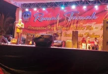 Pemerintah Kolaka Ingatkan Masyarakat Jaga Kebersihan Bumi Mekongga RAMAH TAMAH - Bupati Kolaka, Ahmad Safei saat membacakan sambutannya dalam acara malam ramah tamah HUT Kemerdekaan RI ke-74 tahun yang digelar di Jalan Taman Laut, Sea, Latambaga, Kolaka pada Sabtu, (17/8/2019). (Foto Istimewa)