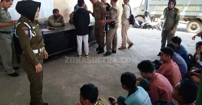 Lagi, Satpol PP Baubau Temukan Konten Video Dewasa di Handphone Siswa