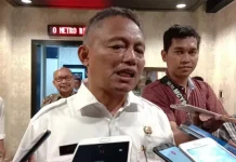 Dana Kelurahan Tepat Sasaran, Pemkot Baubau Minta Warga Aktif Beri Masukan Sekretaris Daerah (Sekda) Kota Baubau, Roni Mucthar