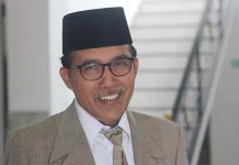 5 Caleg Terpilih Partai Golkar Diusulkan Jadi Ketua DPRD Wakatobi Sekretaris dewan (Sekwan) DPRD kabupaten Wakatobi, Rusdin