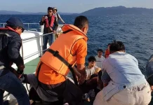 Patah As Kemudi, 90 Penumpang Kapal Rute Laonti-Kendari Dievakuasi Patah As Kemudi, 90 Penumpang Kapal Rute Laonti-Kendari Dievakuasi