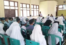 Kesbangpol Wakatobi Sosialisasi Aturan Pilkada Kesbangpol Wakatobi Sosialisasi Aturan Pilkada