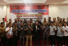 Kenalkan Program EDC, Puluhan Polisi Dikumpulkan di Kendari Kenalkan Program EDC, Puluhan Polisi Dikumpulkan di Kendari